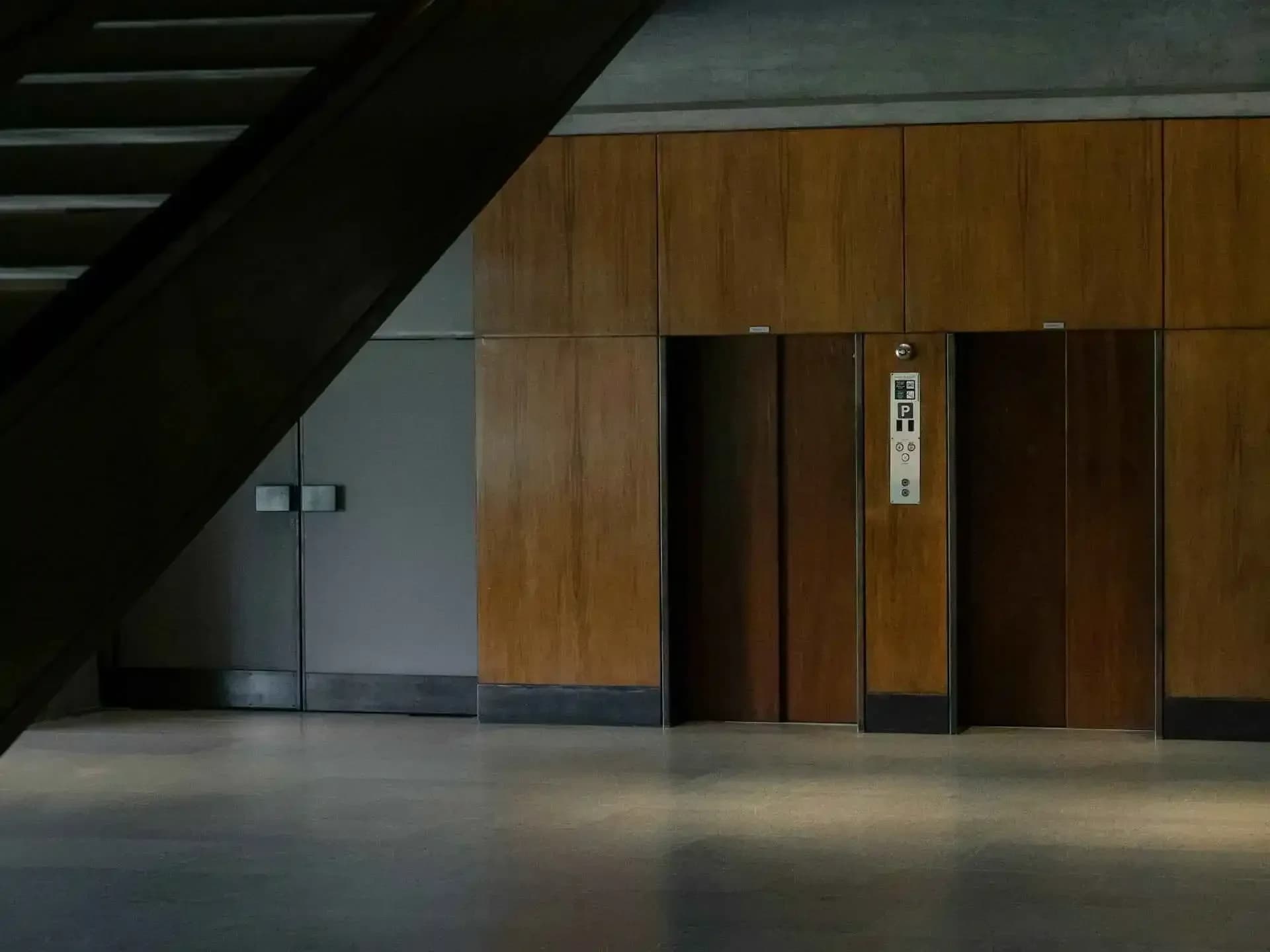 Elevators and Lifts in Dubai UAE